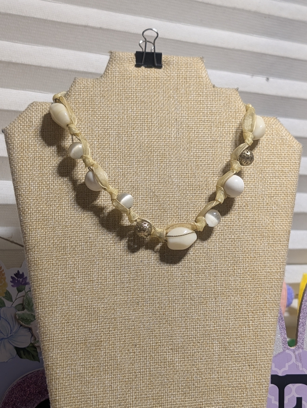 Liz Claiborne Cream and Gold Bead Necklace